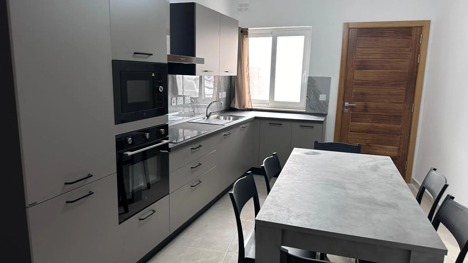 Apt Oasi Urbana Saint Julian's