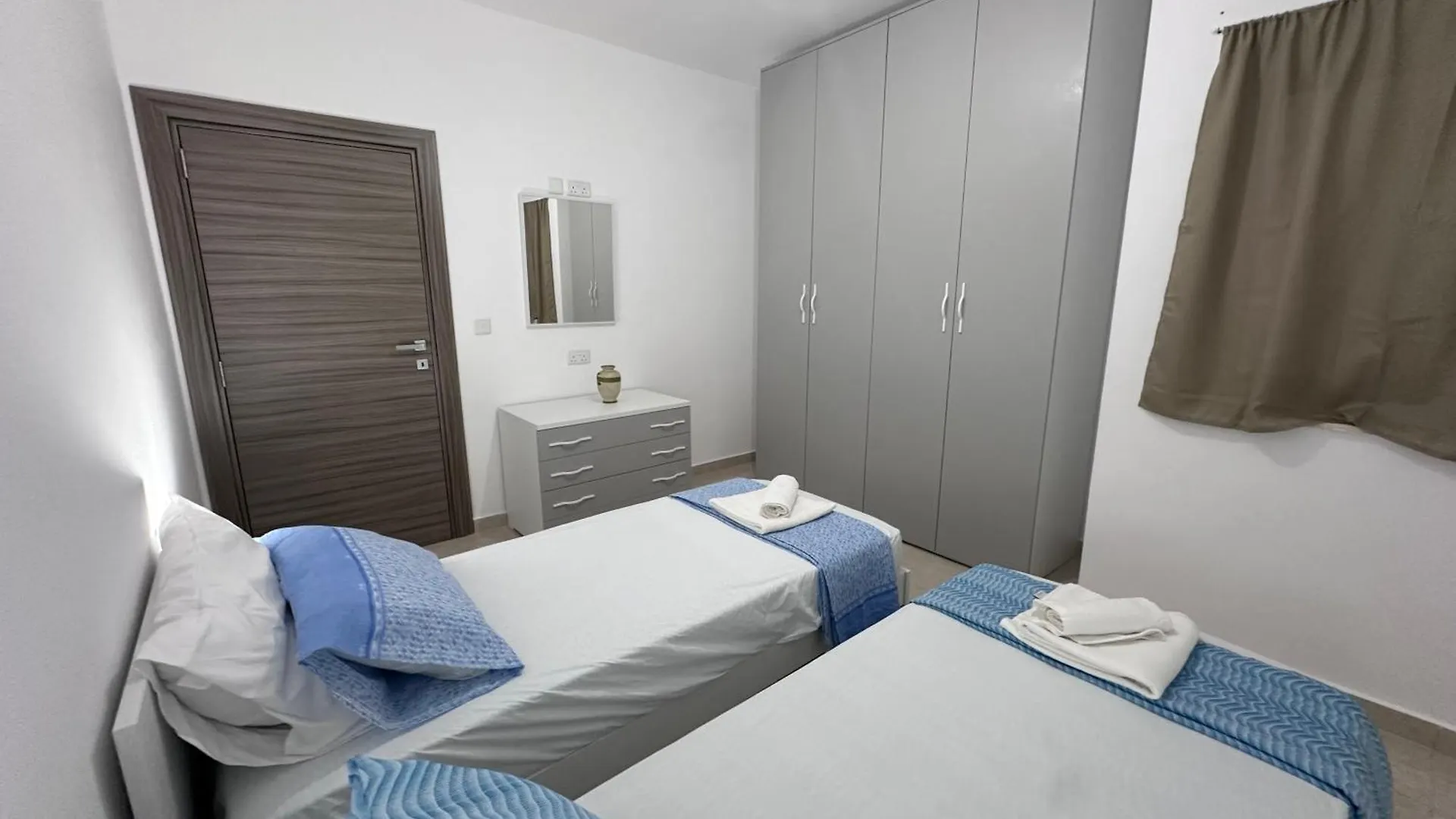 Apt Oasi Urbana Saint Julian's Apartment