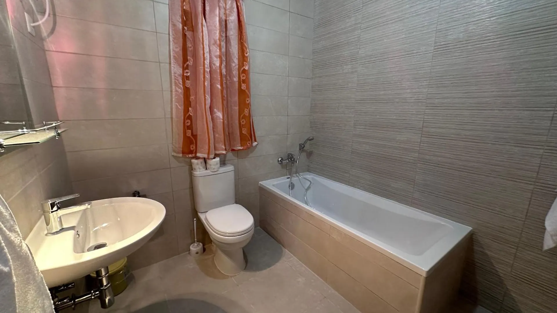 Apt Oasi Urbana Saint Julian's 0*,