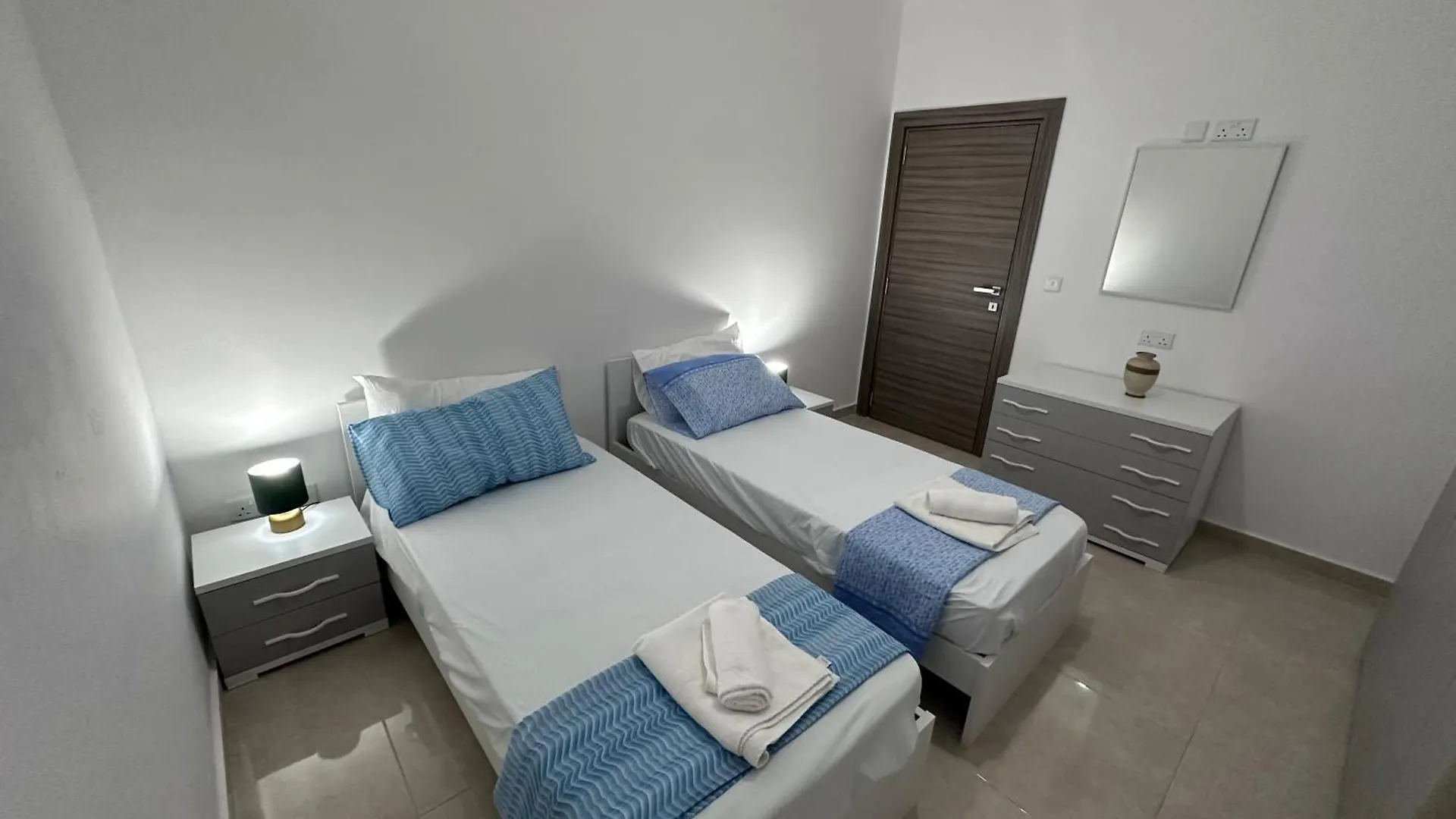 Apt Oasi Urbana Saint Julian's Apartment